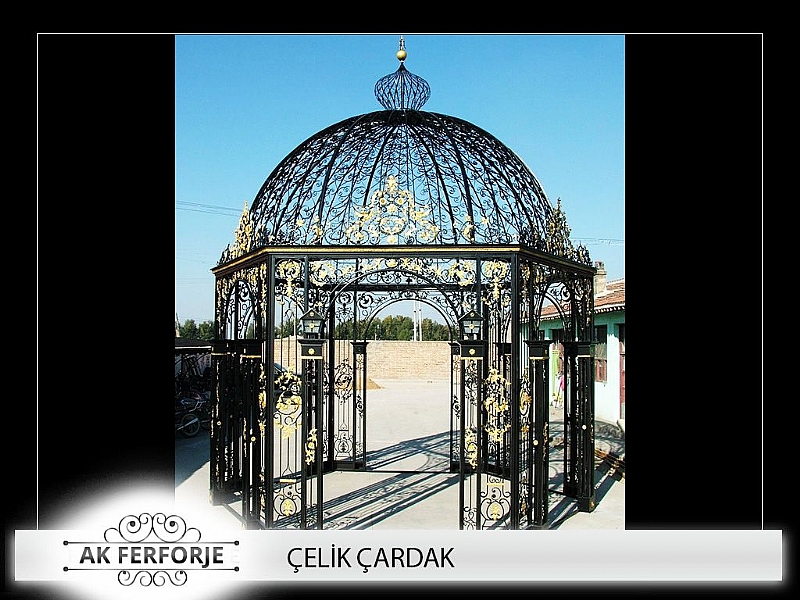 Çelik Çardak Kamelya